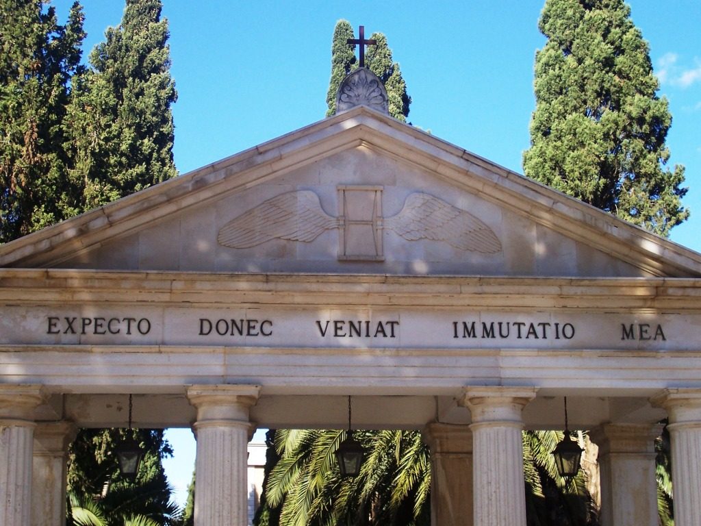 Lastaria%20tomb%2C%20Lucera-04.JPG